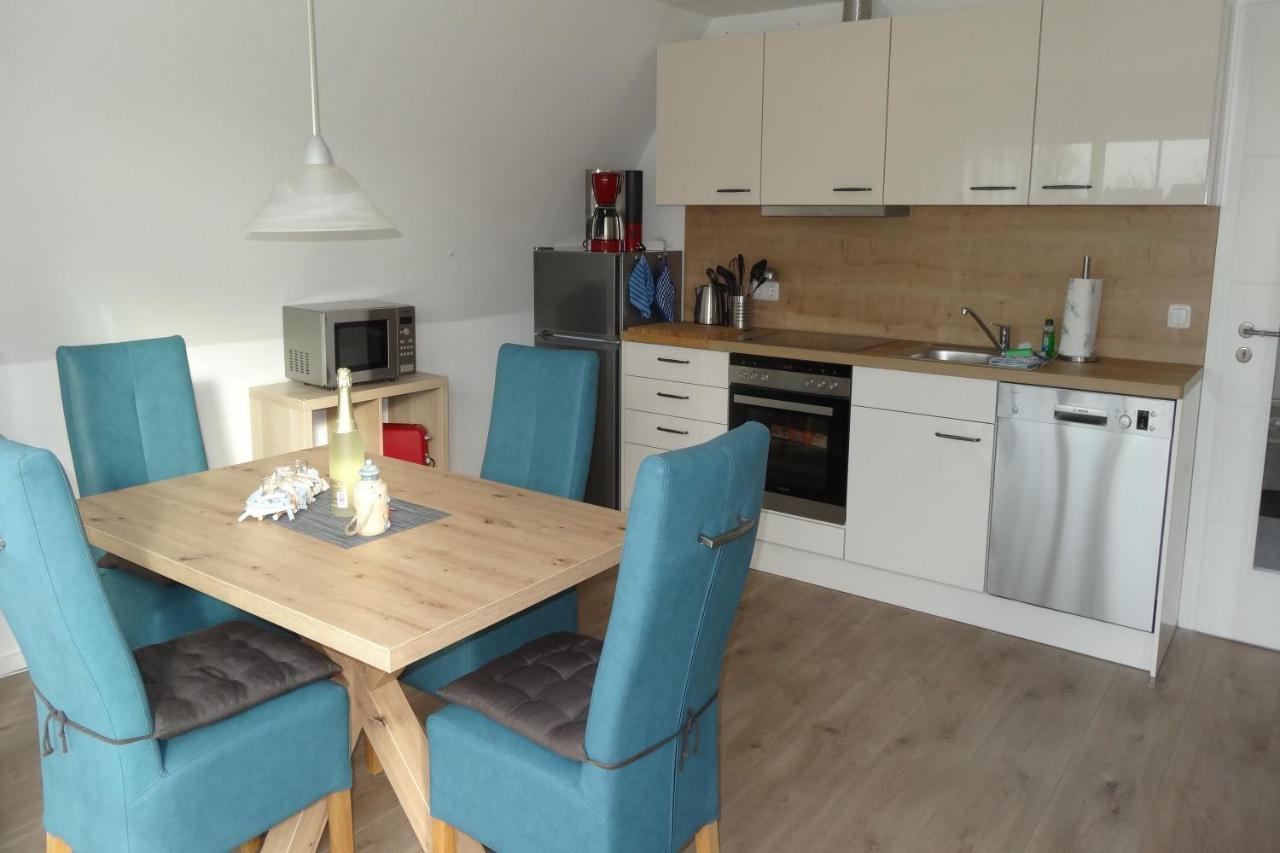 Ferienwohnung In Ruhiger Lage Und Mit Balkon - Ferienhaus Solamar Fewo Og Бреґе Екстер'єр фото