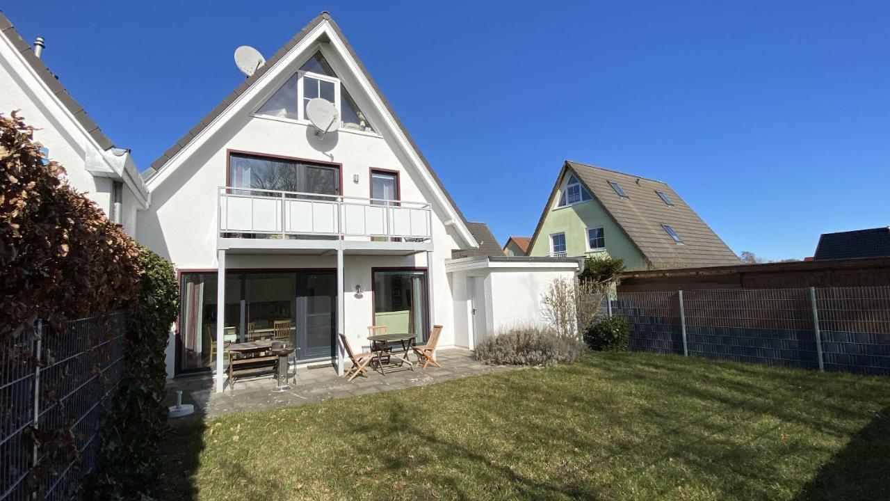 Ferienwohnung In Ruhiger Lage Und Mit Balkon - Ferienhaus Solamar Fewo Og Бреґе Екстер'єр фото