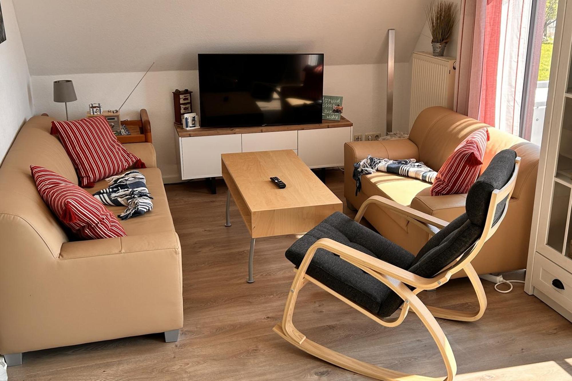 Ferienwohnung In Ruhiger Lage Und Mit Balkon - Ferienhaus Solamar Fewo Og Бреґе Екстер'єр фото